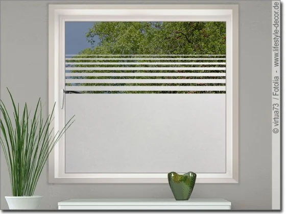 Milchglas Fensterfolie mit Streifendekor für Glastüren oder Fenster