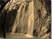 Preview: Tropischer Wasserfall