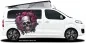 Preview: Autoaufkleber Totenkopf mit Rosen auf hellem Van