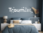 Preview: Wandtattoo Traumzeit über Bett
