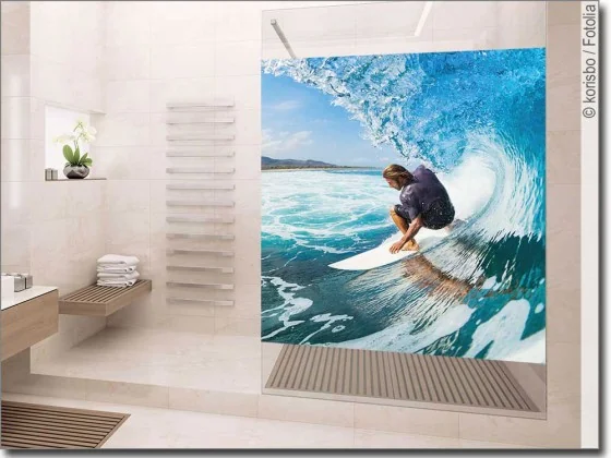 selbstklebender Glasdruck mit Surfer