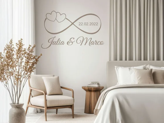 Wandtattoo mit zwei Herzen und Wunschtext
