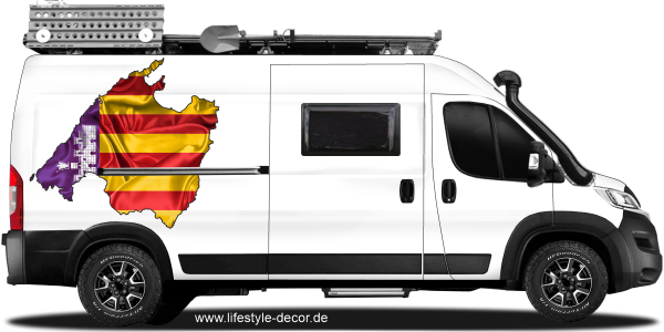 Preview: Autoaufkleber Fahne von Mallorca als Silhouette auf Fahrzeugseite von Camper
