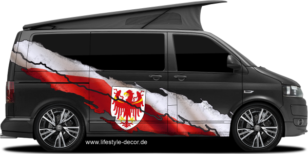 Preview: Autoaufkleber Fahne von Südtirol Preview: Autoaufkleber Fahne von Südtirol auf Fahrzeugseite von dunklem Campervan