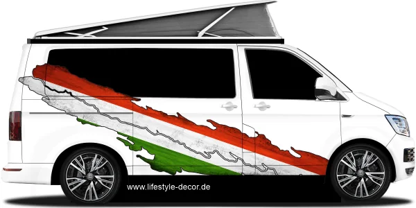 Autoaufkleber Flagge Ungarns auf Fahrzeugseite von Camper