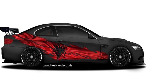 Preview: Autoaufkleber Flagge von Albanien Preview: Autoaufkleber Flagge von Albanien auf Fahrzeugseite von dunklem Auto