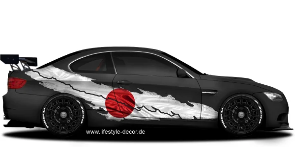 Autoaufkleber japanische Flagge auf Fahrzeugseite von dunklem Auto