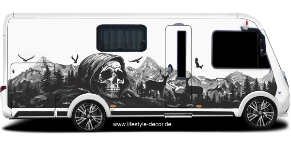 Preview: Autoaufkleber Mystisches Gebirge mit Totenkopf auf Wohnmobil