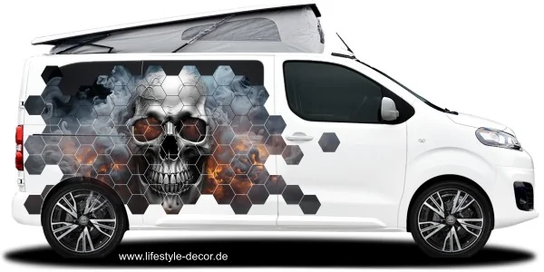 Autoaufkleber Totenkopf in Flammen auf Van