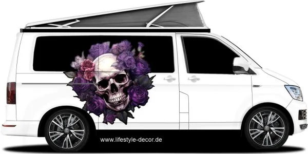 Autoaufkleber Totenkopf mit Blumen auf Van