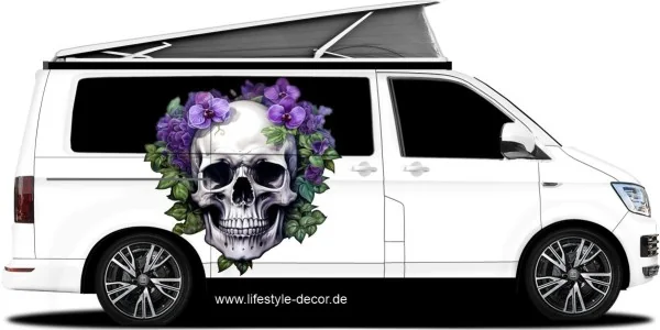 Autoaufkleber Totenkopf mit Blumenranken auf Van