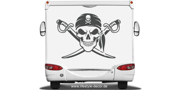 Autoaufkleber Totenkopf mit gekreuzten Säbeln