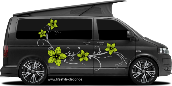 Bunter Aufkleber Blumenranke auf dunklem Campervan