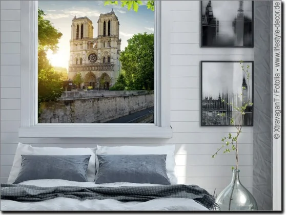 Blickdichte und lichtdurchlässige Fensterfolie der Notre-dame in Paris