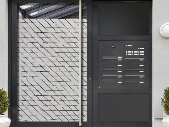 Preview: Fensterfolie Schraffur auf Eingangstür