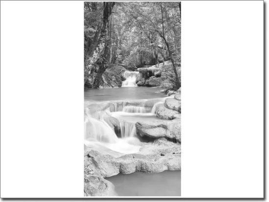 Fotofolie für die Tür mit Wasserfall in Schwarz Weiß