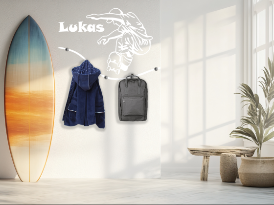 Preview: Garderobenleiste Skater mit Wunschnamen