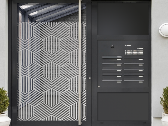 Preview: Glastür Milchglasfolie Strukturmuster auf Haustür