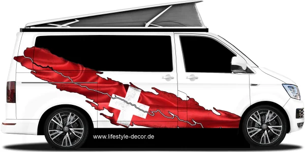 Klebefolie Fahne und Wappen der Schweiz auf Fahrzeugseite von Camper