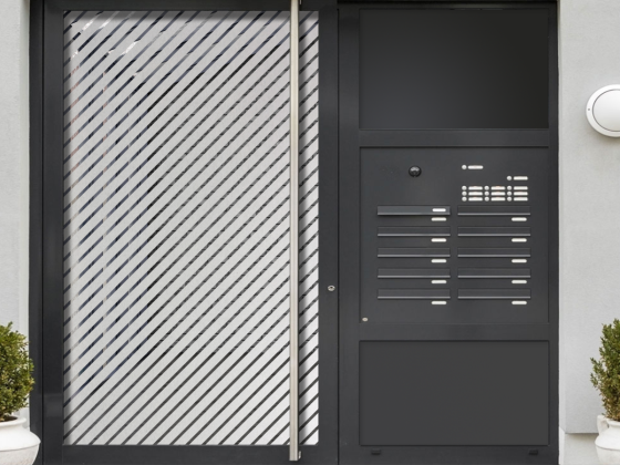 Preview: Milchglasfolie Gewerbe Schrägstreifen 3/1