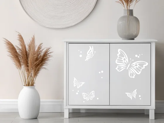 Ansicht Wunschfarbe Möbeltattoo Set mit lustigen Schmetterlingen