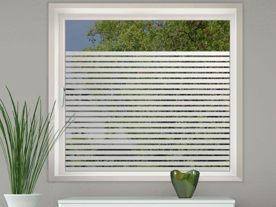 Preview: Sichtschutz Aufkleber Milchglasfolie Streifen 3/1 cm auf Fenster