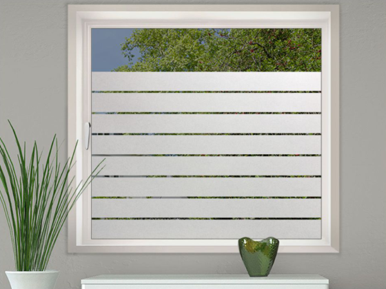 Preview: Sichtschutz Glasdekorfolie Streifen 10/1 cm auf Fenster