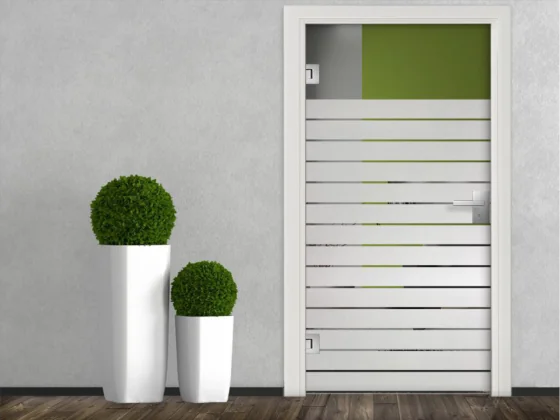 Sichtschutz Glasdekorfolie Streifen 10/1 cm auf Tür