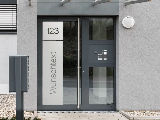 Sichtschutzfolie Eingangstür auf Glastür