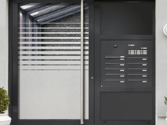 Sichtschutzfolie Großer Verlauf Milchglasfolie auf Eingangstür