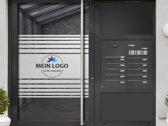 Preview: Sichtschutzfolie Streifen Firmenlogo gedruckt