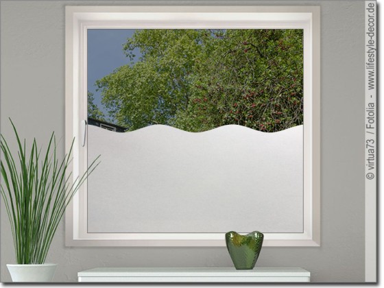 Fensterfolie mit wellenförmiger Oberkante