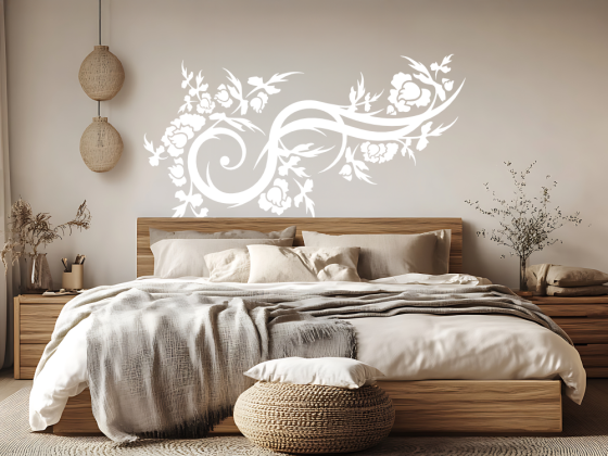 Preview: Wandtattoo mit romantischem Ornament über Bett