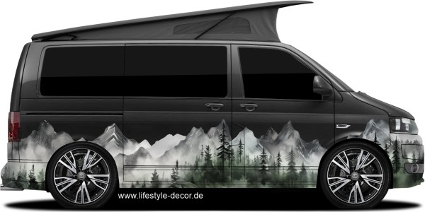 Preview: Wohnwagendekor Berge im Nebel auf dunklem Fahrzeug