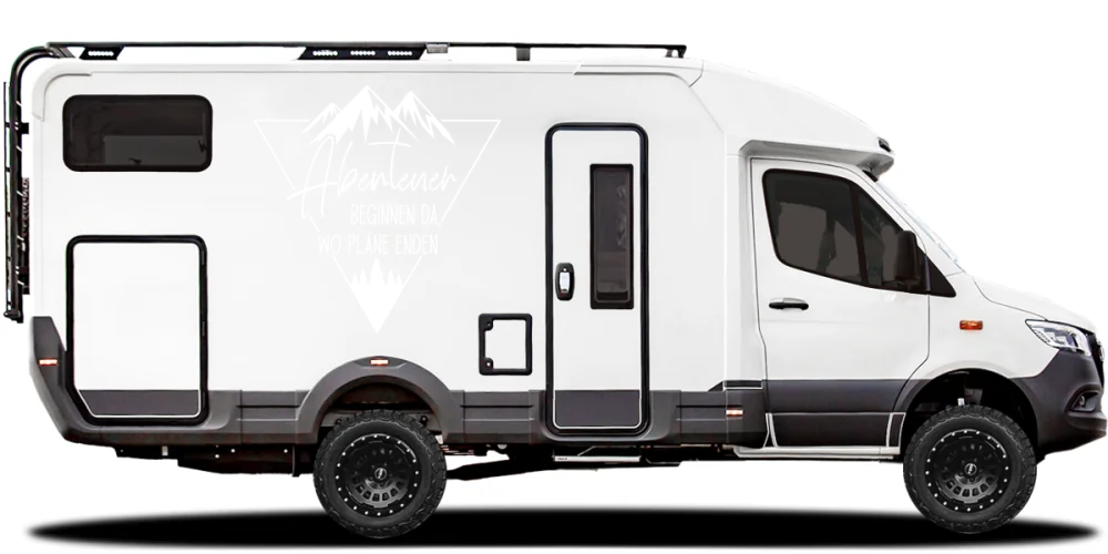Aufkleber Reisemobil Spruch Abenteuer auf hellem Wohnmobil - Ansicht Farbauswahl