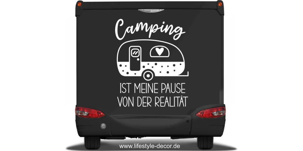 Autoaufkleber Camping ist auf dunklem Heck eines Wohnwagens - Ansicht Farbauswahl