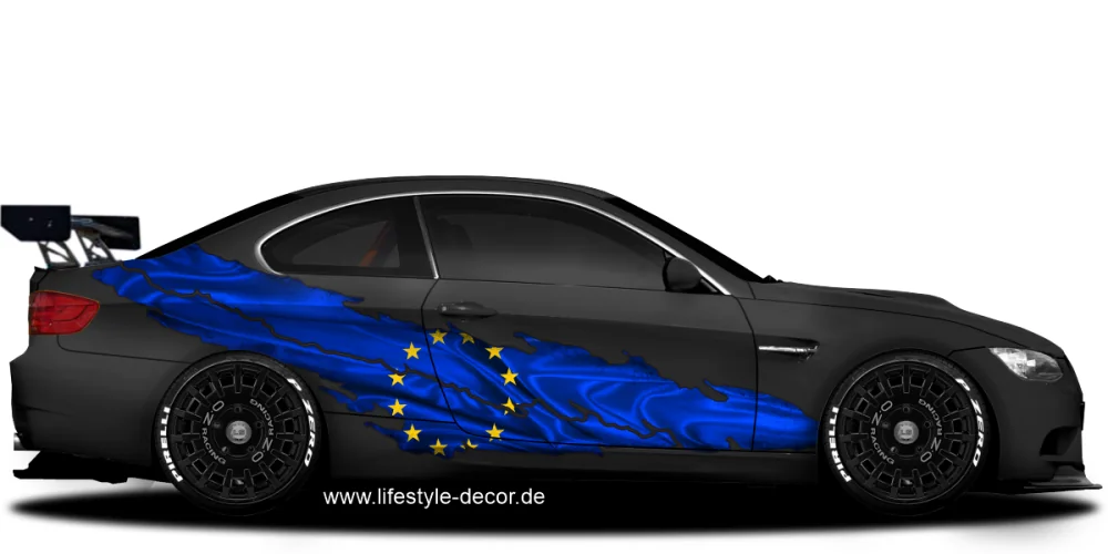 Autoaufkleber Europa für Auto und Wohnmobil auf Fahrzeugseite von dunklem Auto