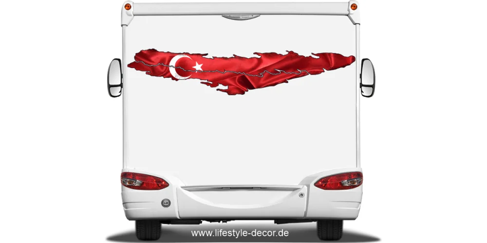 Türkische Flagge als Autoaufkleber auf dem Heck von Wohnmobil oder Wohnwagen