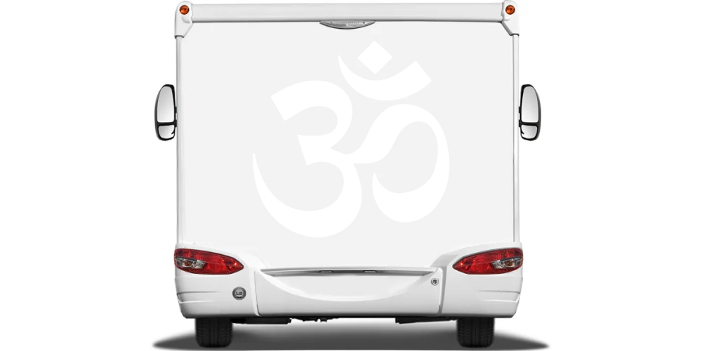 Autotattoo Om auf Wohnwagen Heck