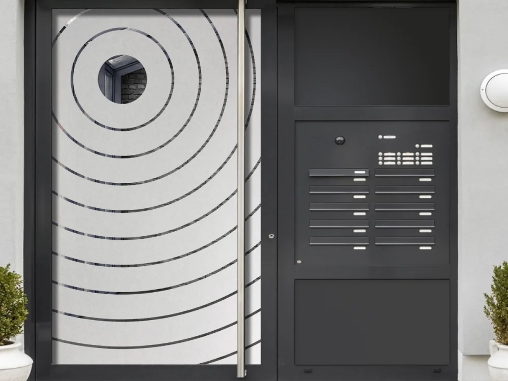 Fensterbanner Kreismotiv auf Haustür