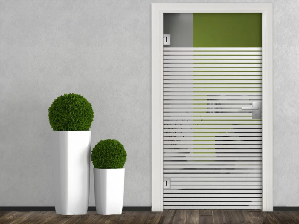 Fensterfolie Streifen 3/1 auf Glastür