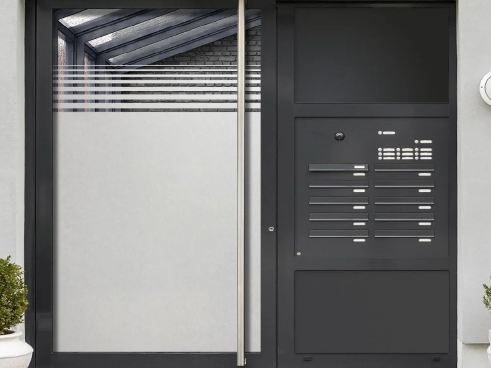 Fensterfolie Streifen Verlauf 28/2 auf Haustür