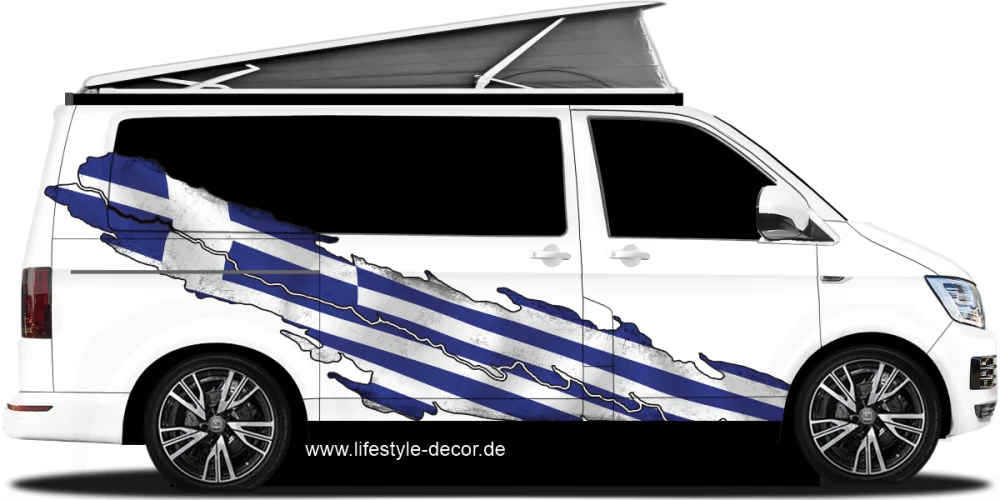 Flagge von Griechenland als Autoaufkleber auf Fahrzeugseite von Camper