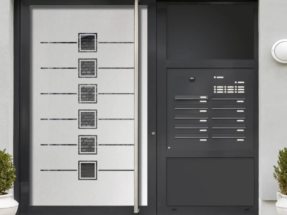 Glastür Milchglasfolie Quadratmuster auf Haustür