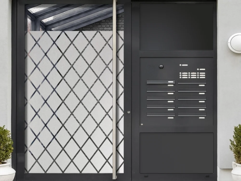 Glastür Milchglasfolie Rauten auf Haustür