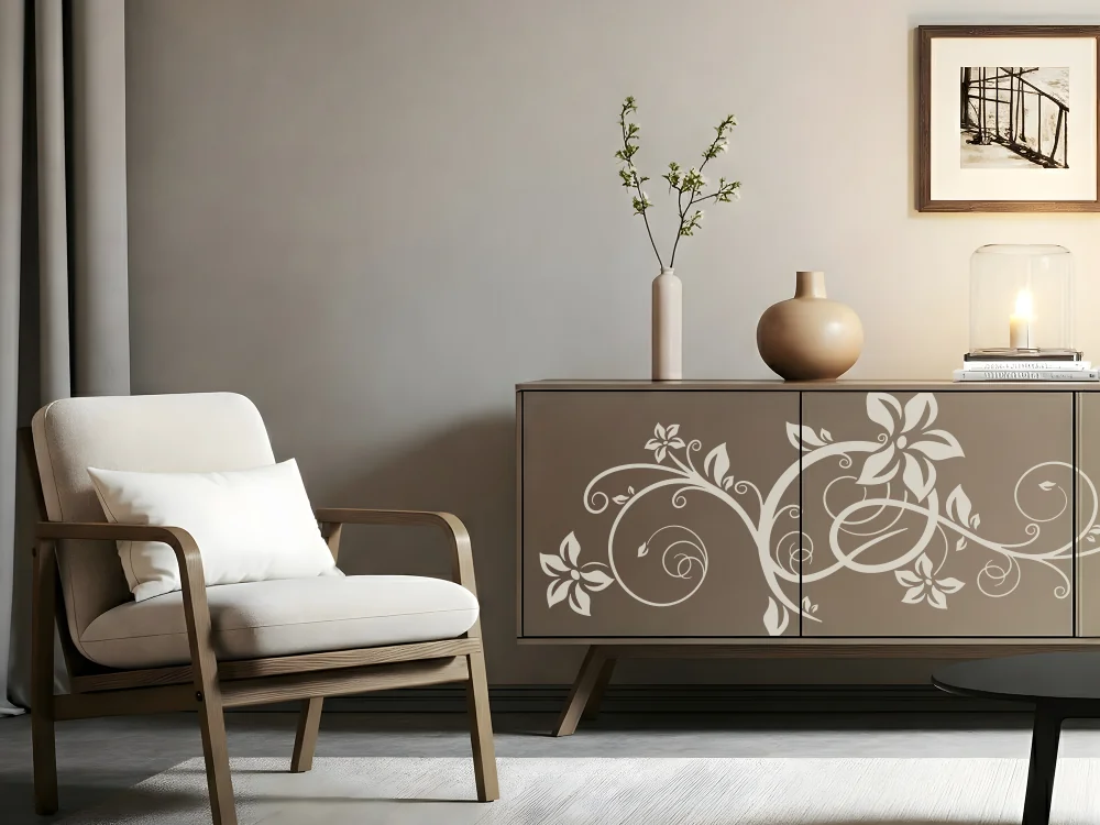 Möbeltattoo mit schönem stilvollen Ornament