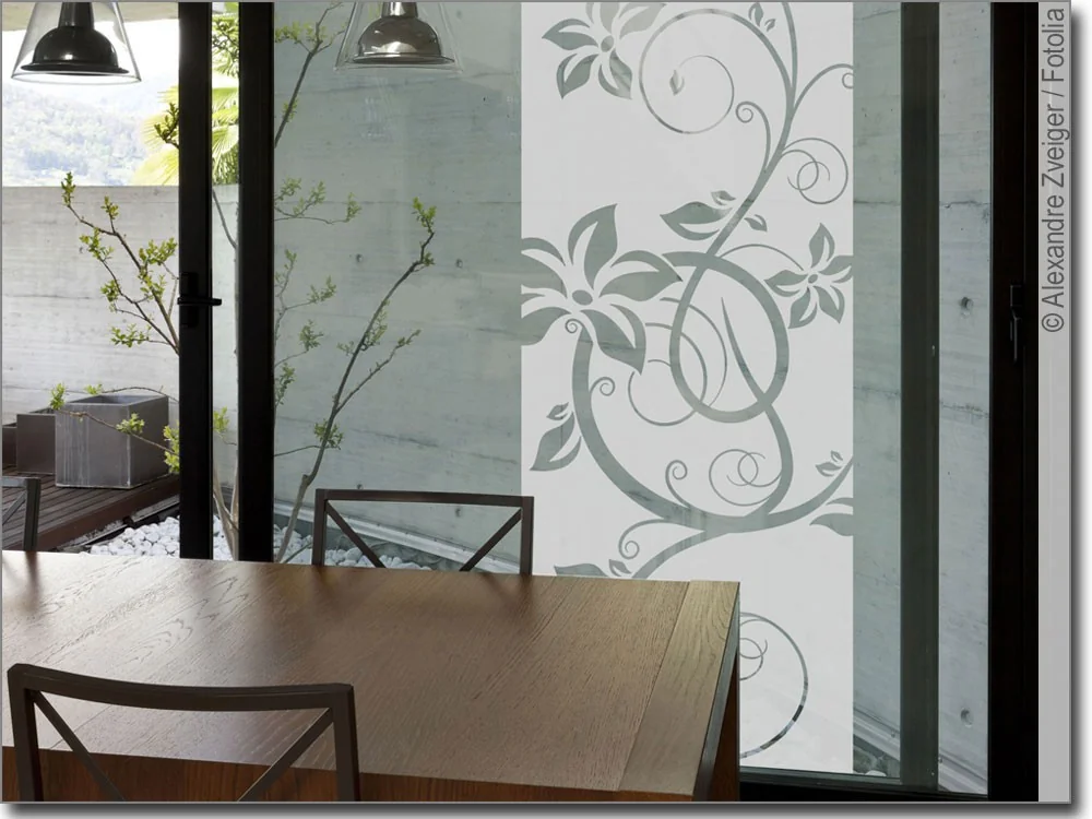 Sichtschutz für Glasflaechen mit Ornament