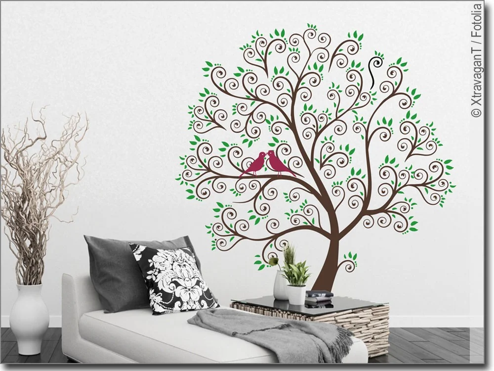 Buntes Wandtattoo mit Baum