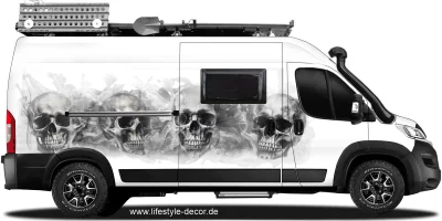 Autoaufkleber Gothic Schädel auf Wohnmobil in Wunschfarbe