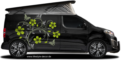 Autoaufkleber Dekorative Ranke auf dunklem Campervan